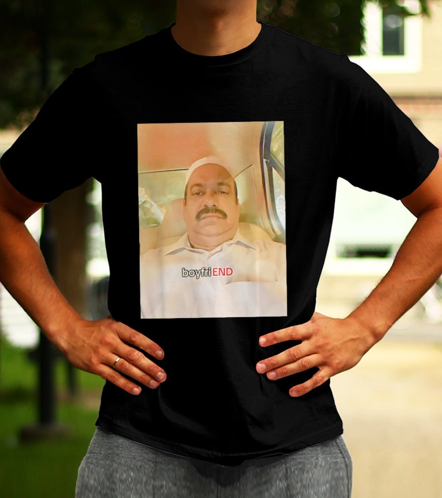 BoyfriEND Man Sitting Image T-Shirt