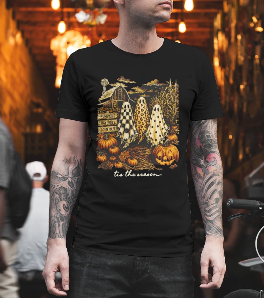 Tis The Season Halloween Ghosts Trio Pumpkins Hay Rides Corn Maze Spooky Autumn T-Shirt