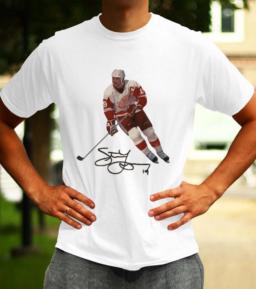 Steve Yzerman Detroit Red Wings Captain 19 Hockey Legend T-Shirt