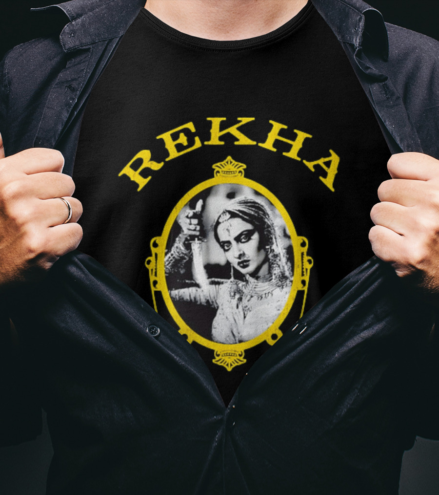 REKHA Diva Holding A Dagger T-Shirt