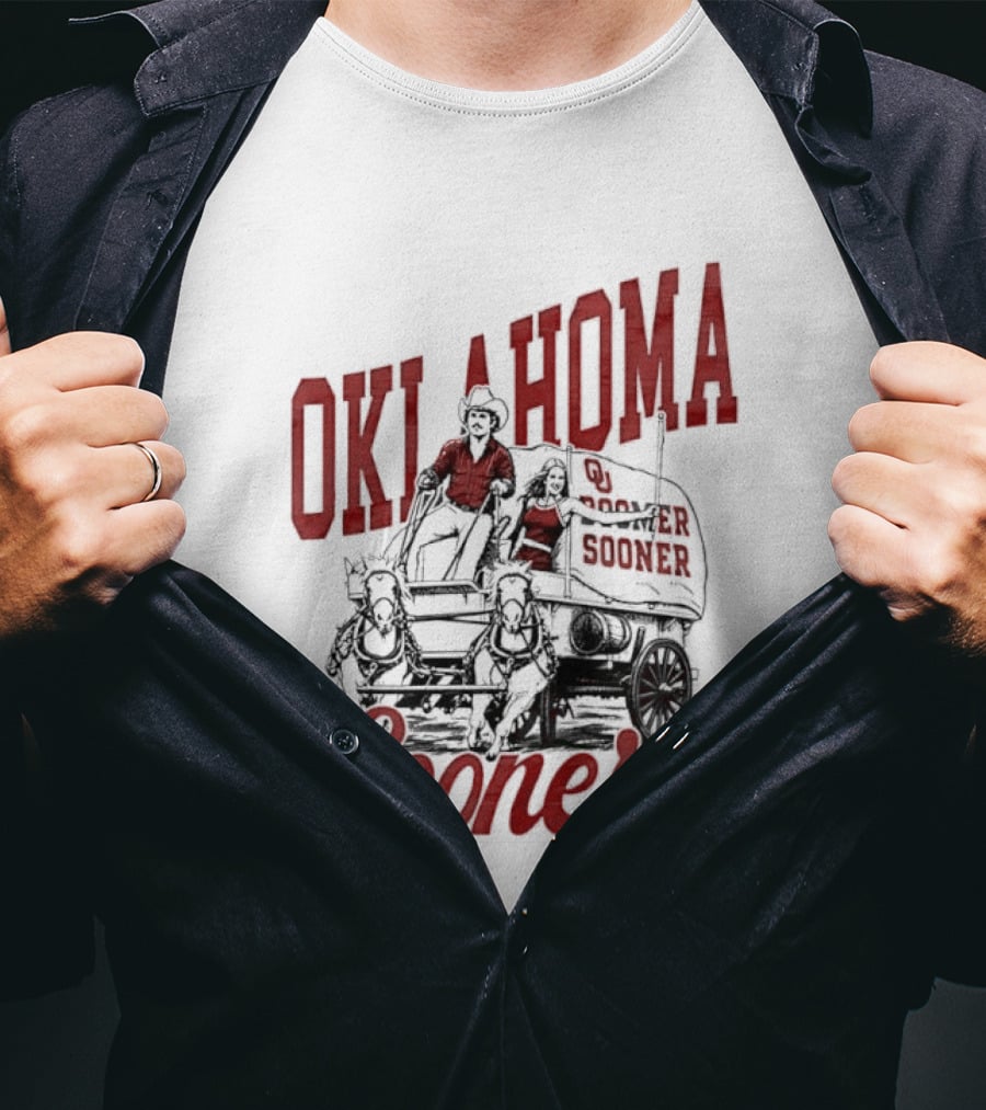 Oklahoma Sooners Boomer Sooner Horse Drawn Wagon T-Shirt