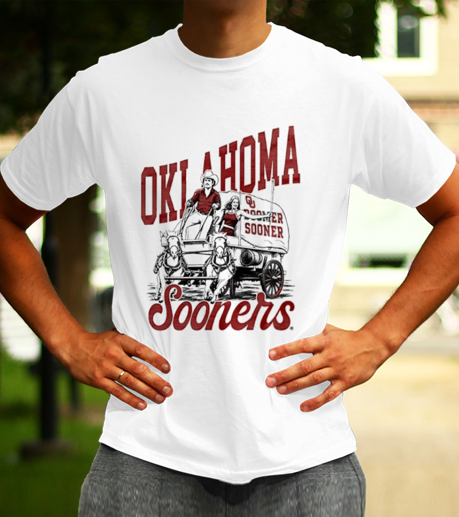 Oklahoma Sooners Boomer Sooner Horse Drawn Wagon T-Shirt