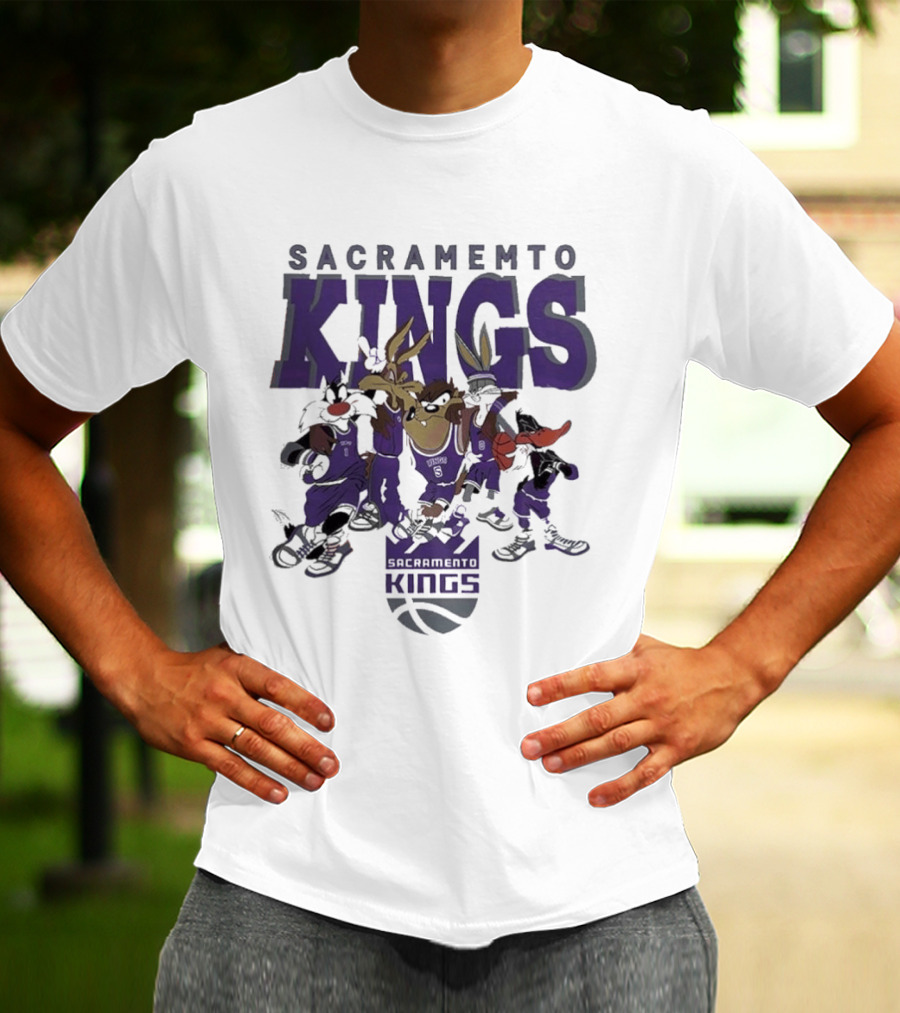 Sacramento Kings Looney Tunes Characters NBA Basketball Team T-Shirt