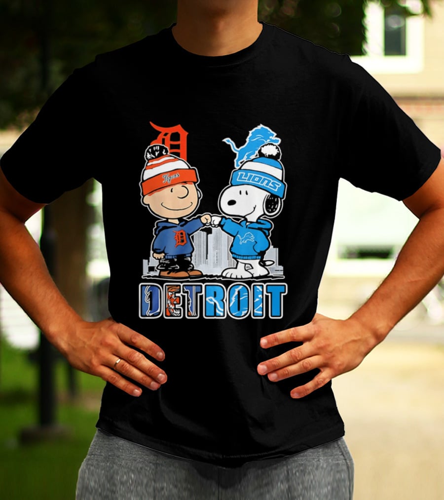 Charlie Brown Snoopy Detroit Tigers Lions Fist Bump Peanuts T-Shirt