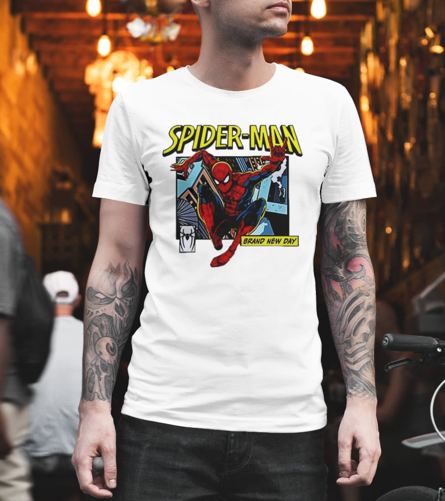 Spider Man Brand New Day Iconic Comic Style Swinging Action T-Shirt