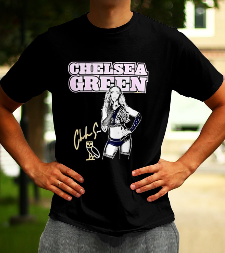 Chelsea Green Wrestling Owl Gesture Signature T-Shirt