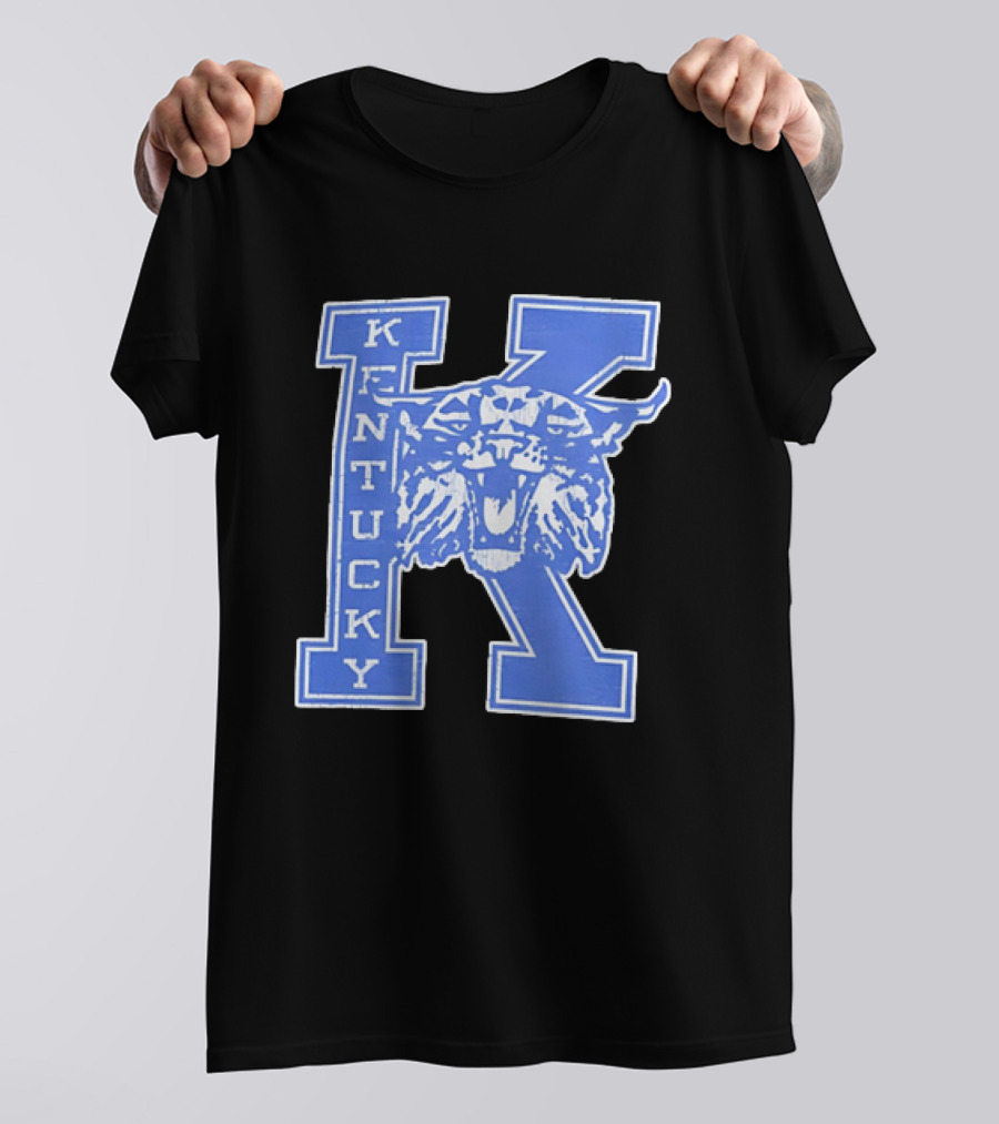 Kentucky Wildcats NCAA Distressed Block Letter K Wildcats Head T-Shirt