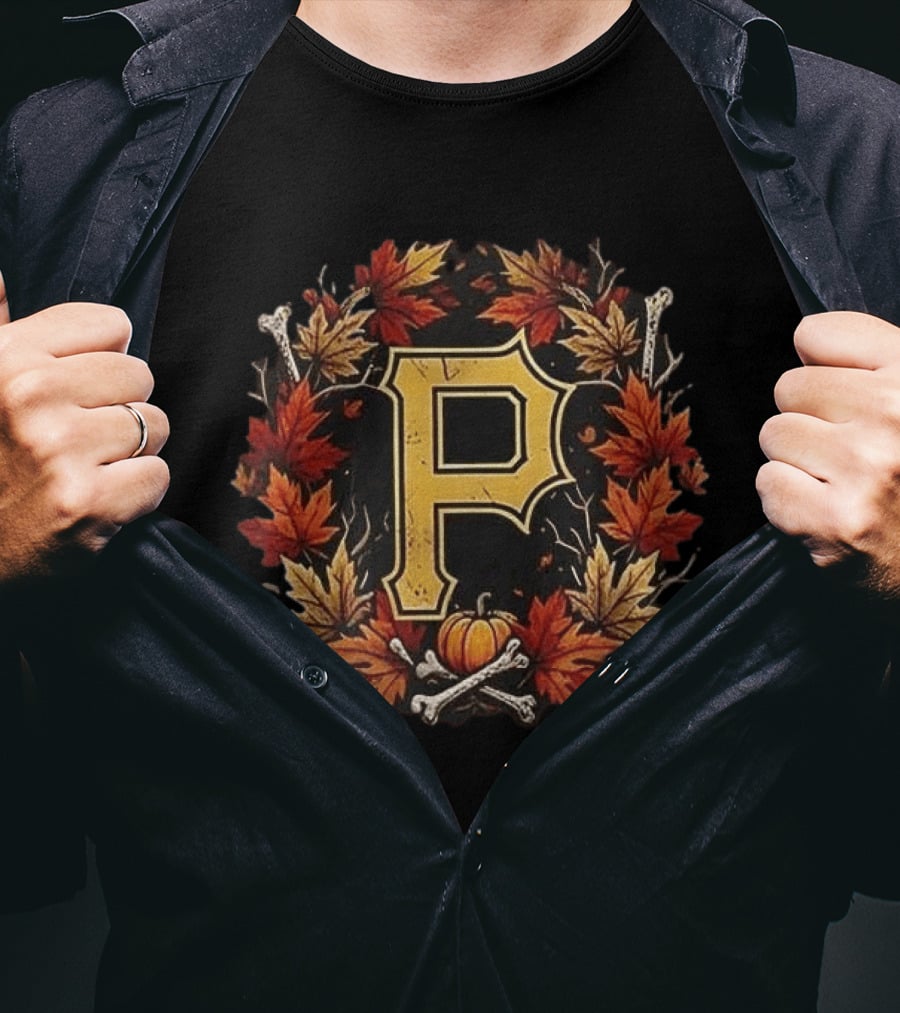 Pittsburgh Pirates Halloween P Maple Leaves Pumpkin Crossed Bones T-Shirt