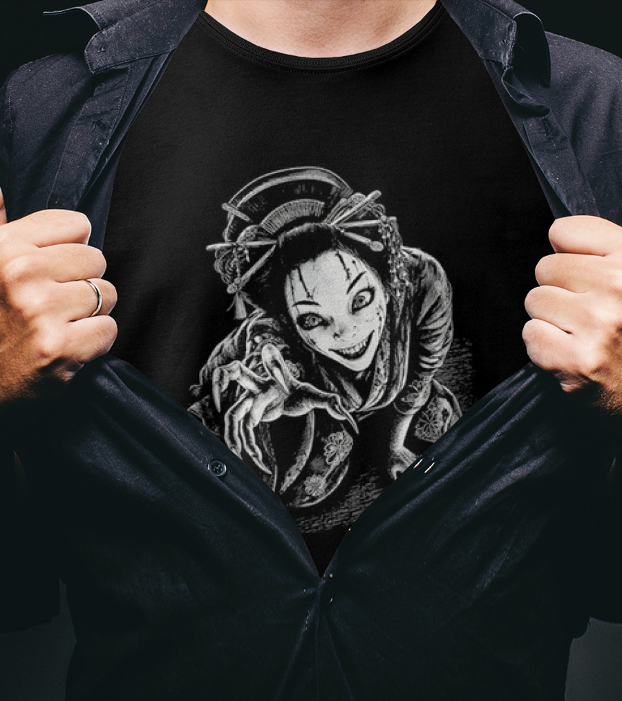 Creepy Demonic Yokai Geisha Crawling Sharp Claws Drawing T-Shirt