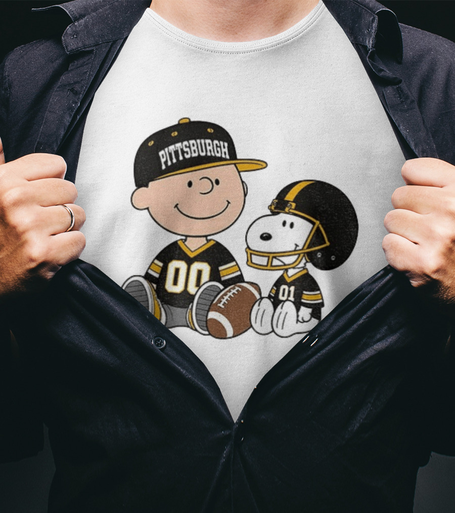Pittsburgh Football Charlie Brown Snoopy Pigskin Player T-Shirt