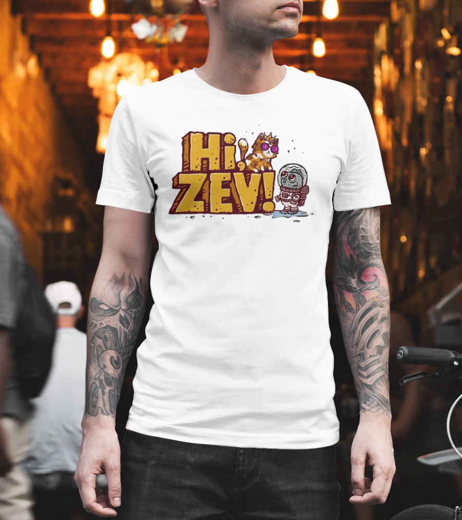 Hi Zev Cartoon Calico Cat Sunglasses Astronaut Creature T-Shirt
