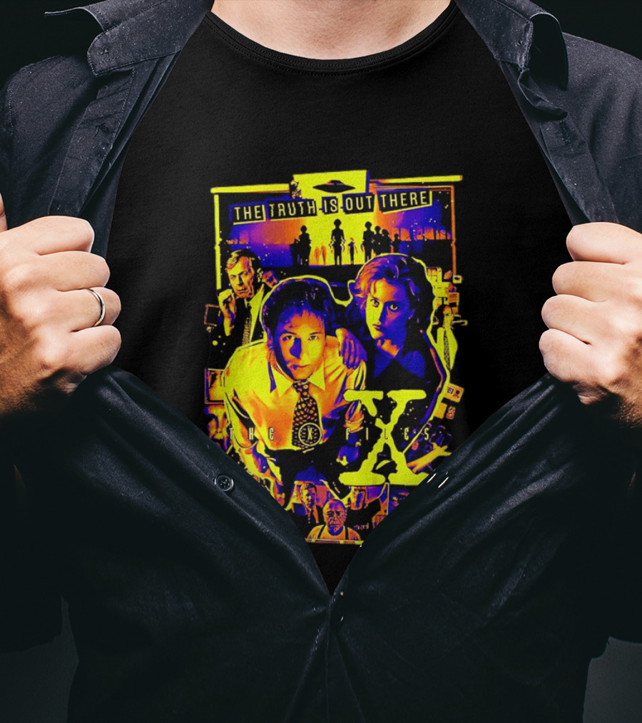 The Truth Is Out There The X Files Mulder Scully 90s TV Series T-Shirt