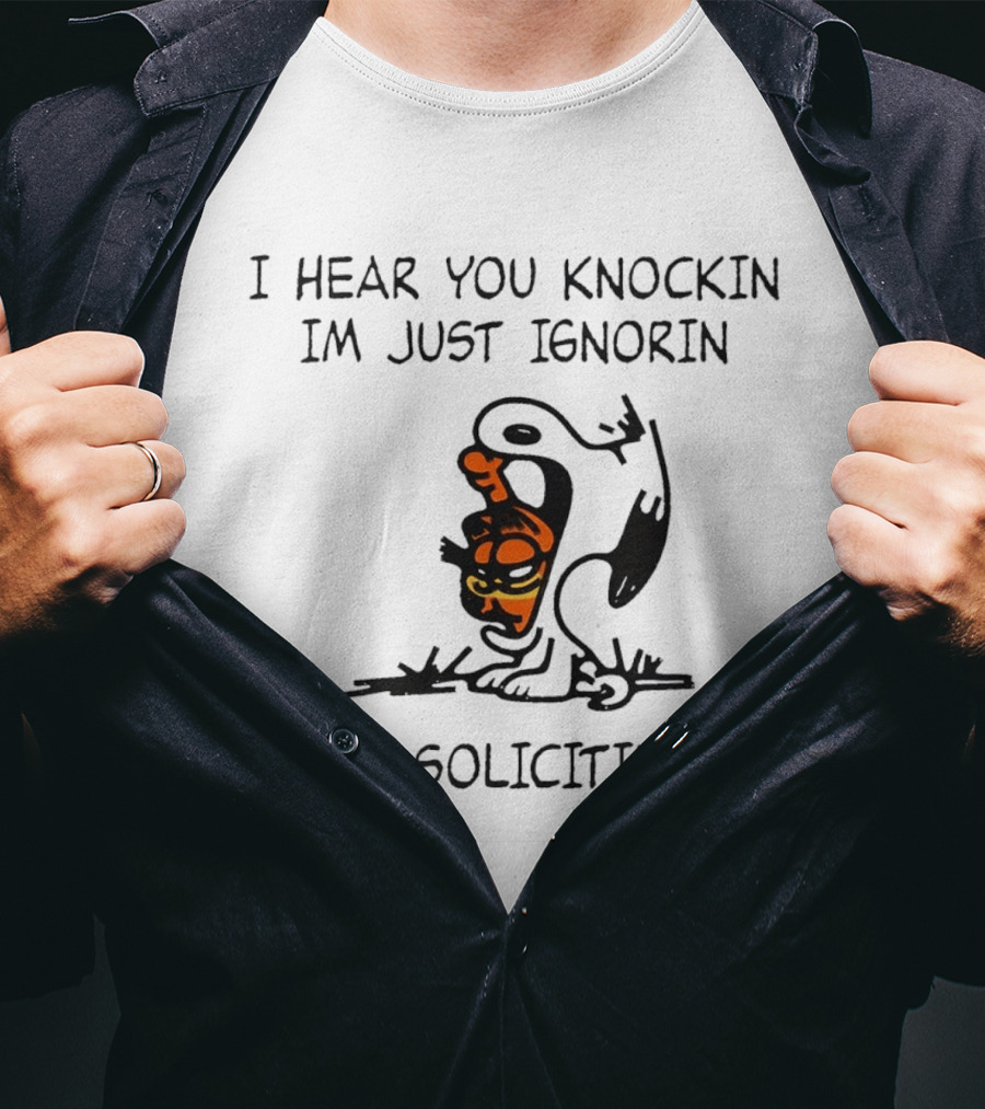 I Hear You Knockin Im Just Ignorin No Soliciting Cartoon Cat T-Shirt
