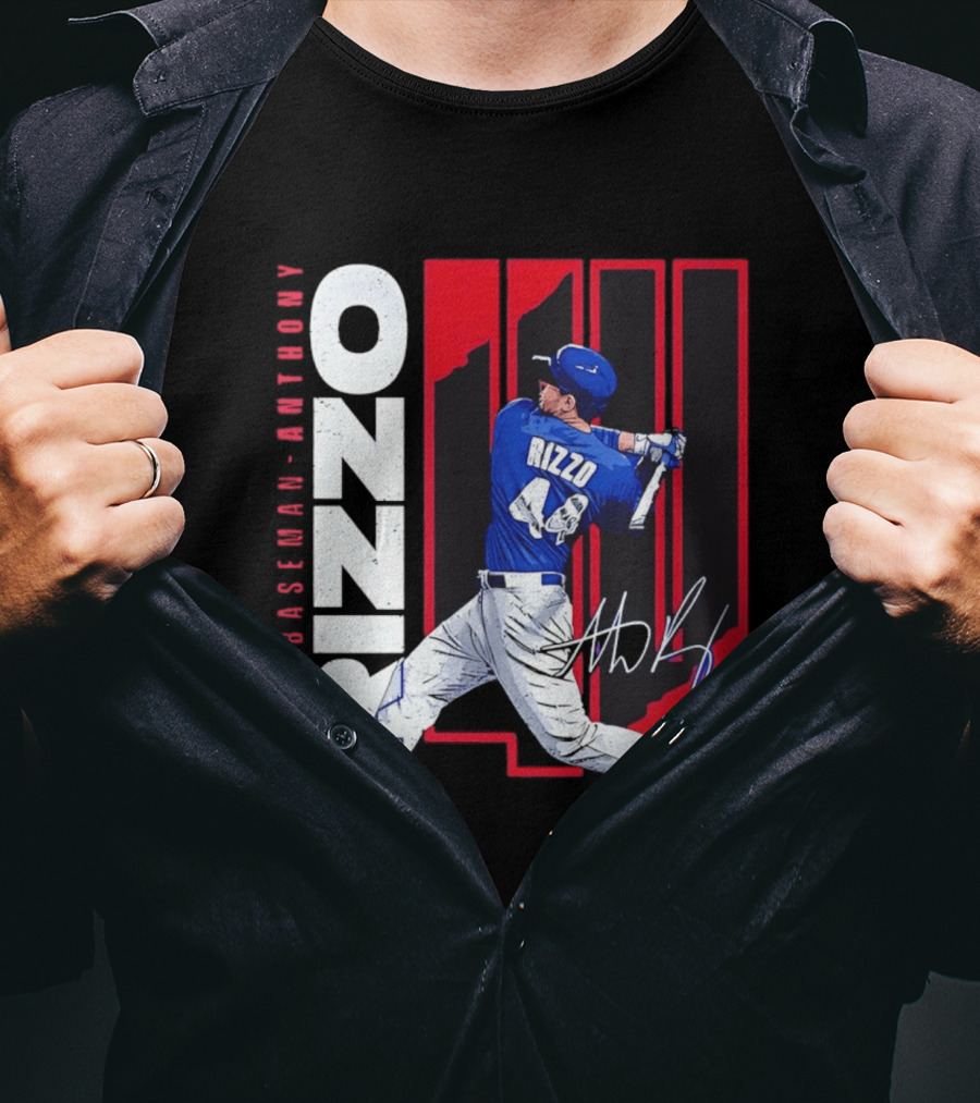 First Baseman Anthony Rizzo Swinging Action 44 Distressed T-Shirt