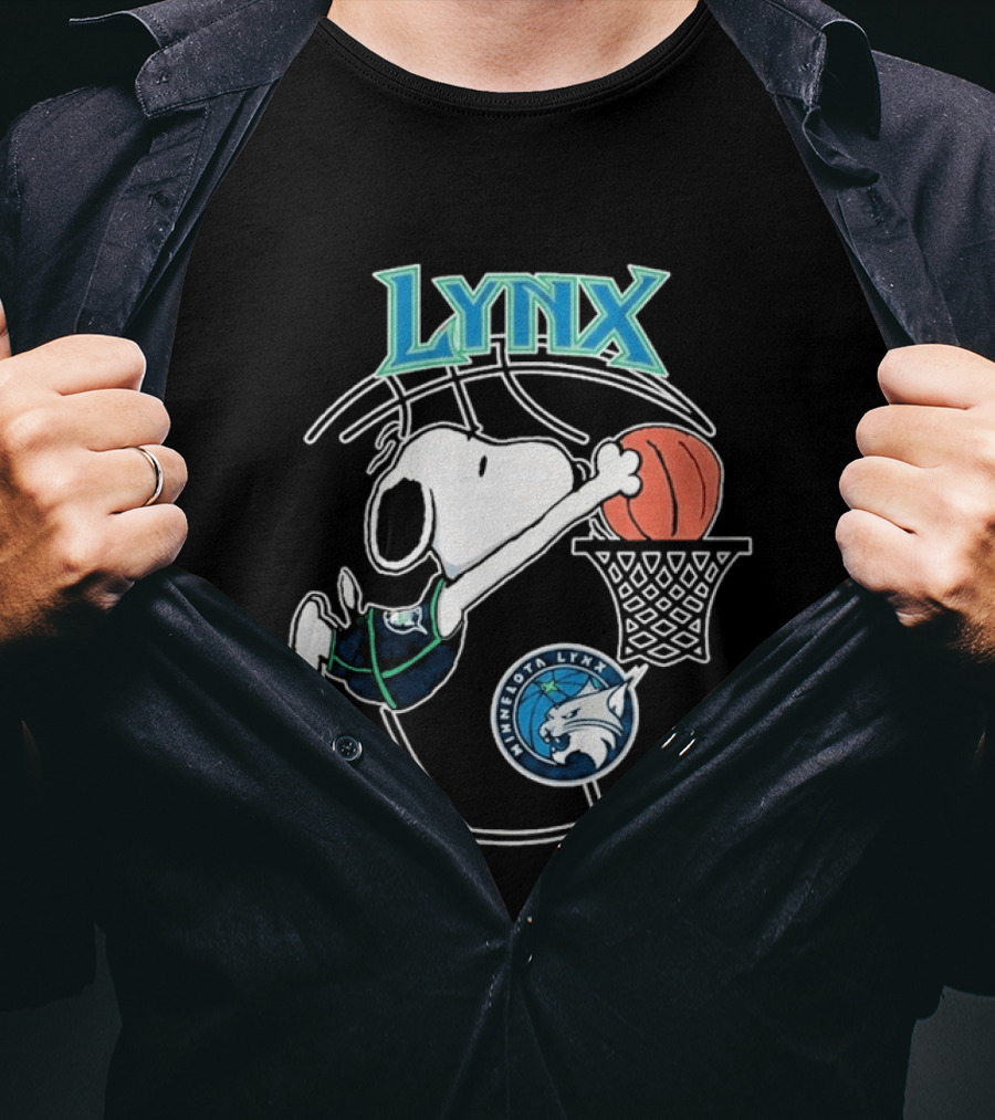 Snoopy Dunking Basketball Minnesota Lynx WNBA T-Shirt
