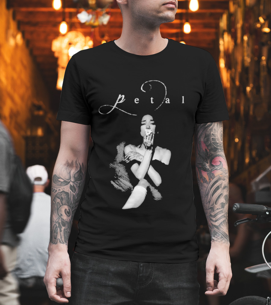 Petal Script Ariana Grande T-Shirt
