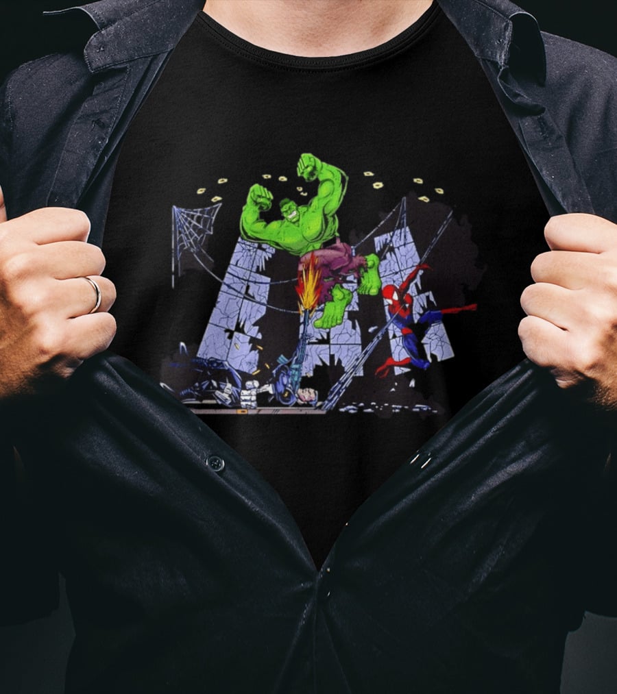 Battle Royale Hulk Vs Spider Man And Punisher Epic Showdown T-Shirt