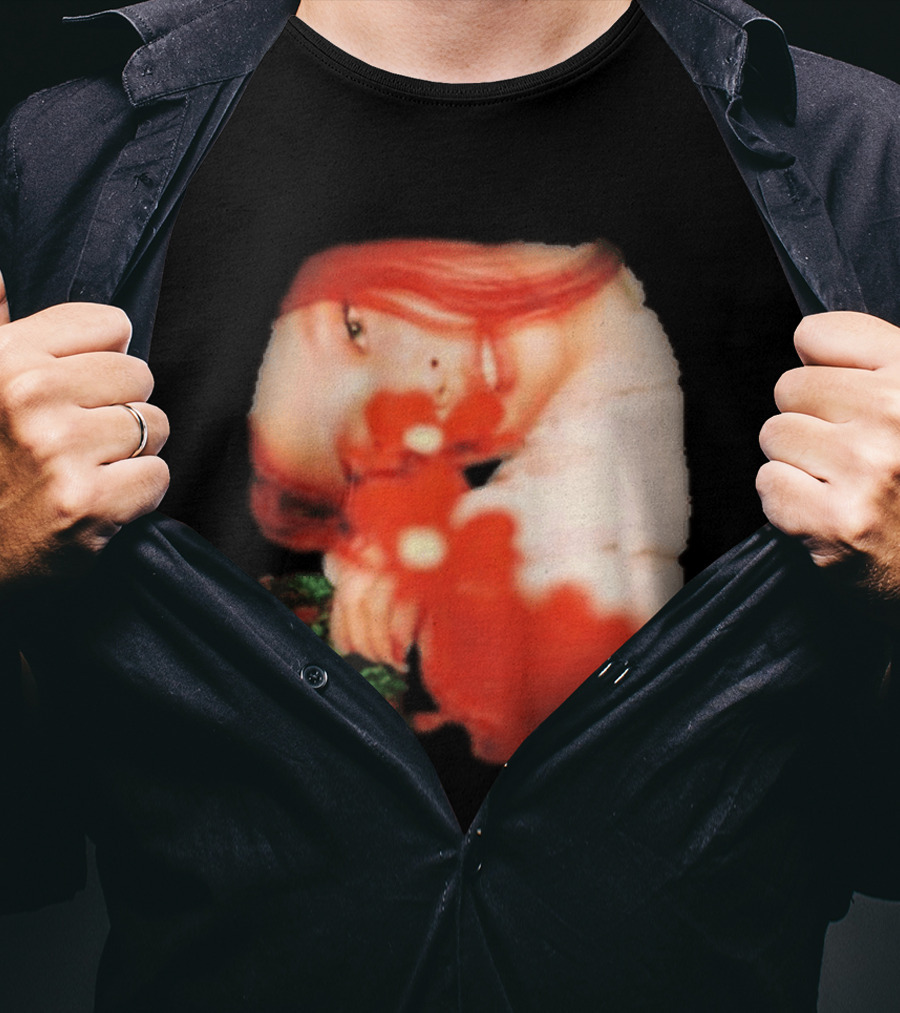 Complex Jennie Flower Photo Red Hair Aesthetic T-Shirt