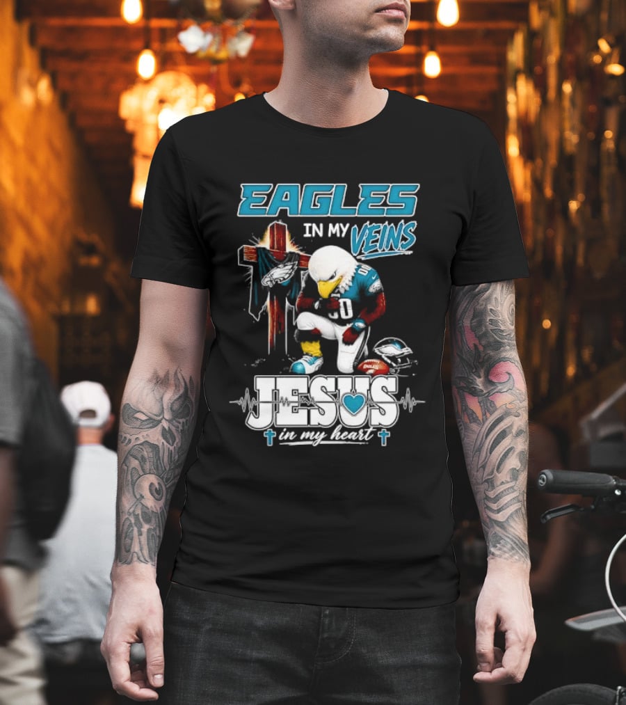 Eagles In My Veins Jesus In My Heart Kneeling Cross Football Helmet T-Shirt