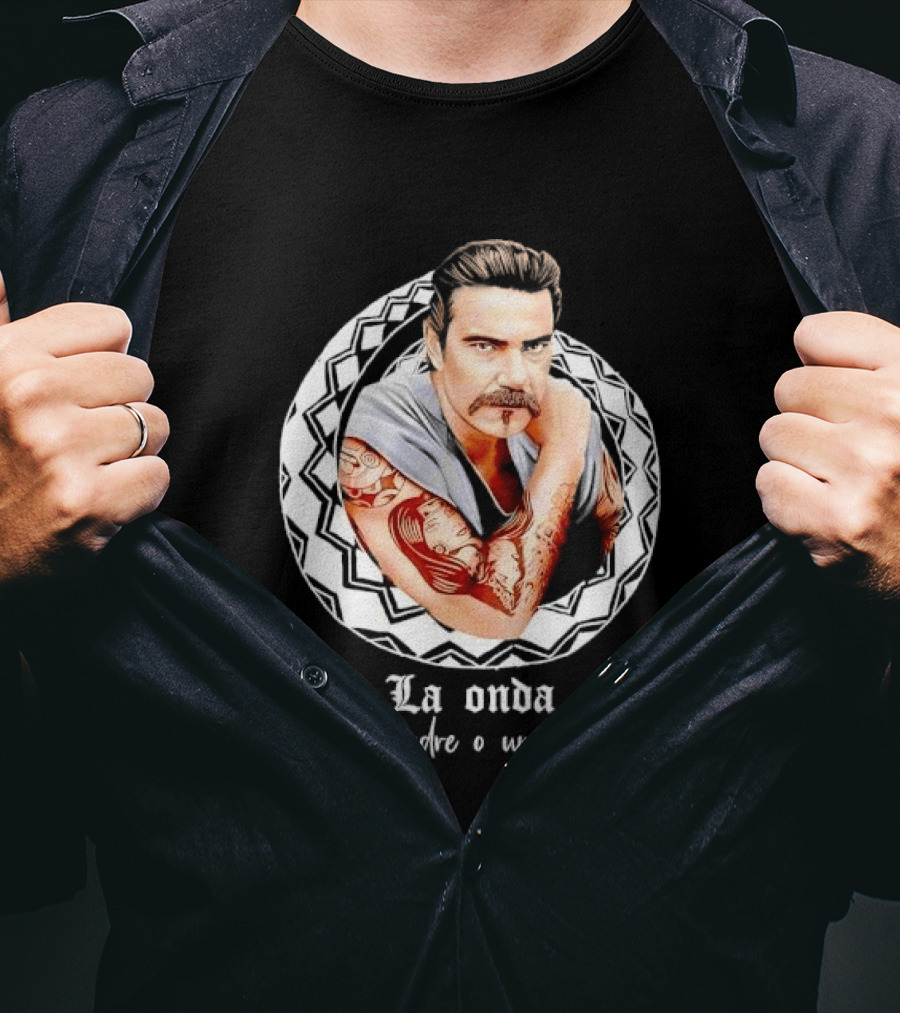 La Onda A Toda Madre O Un Desmadre Tattooed Man Mustache Geometric T-Shirt