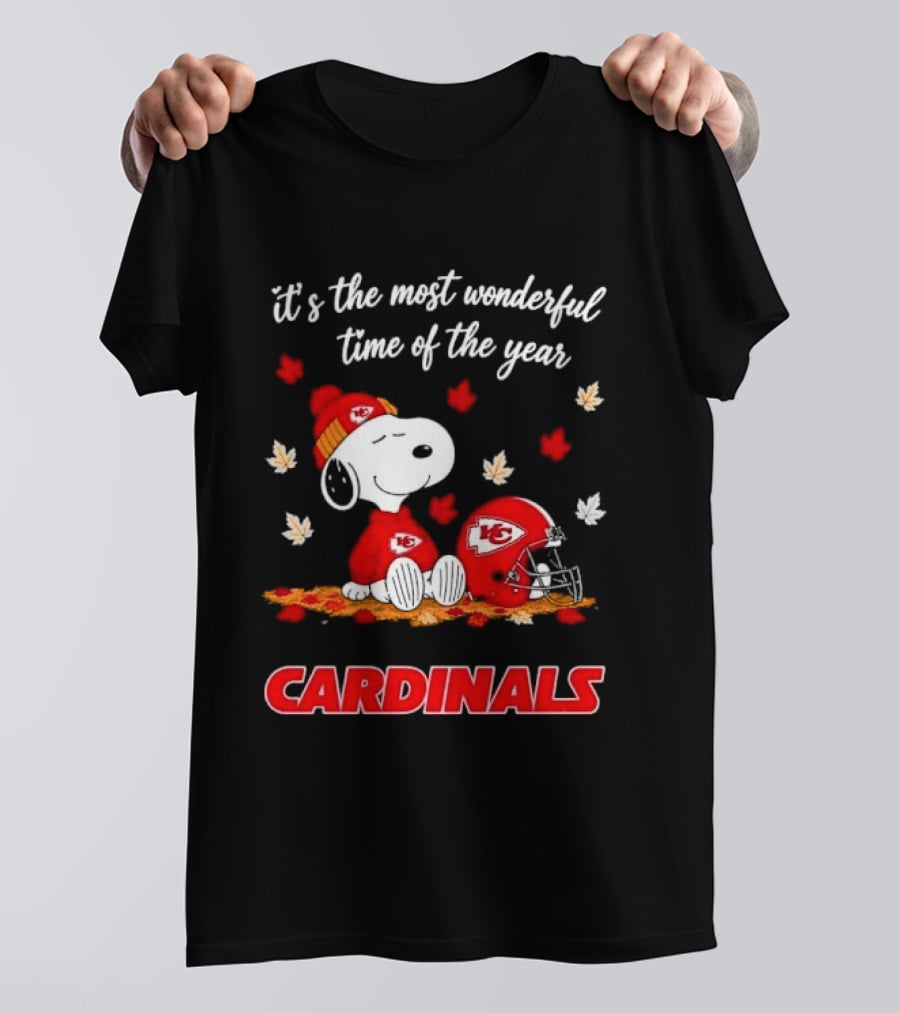 Kansas City Chiefs Snoopy Cardinals Autumn Leaves Helmet Wonderful Time Of Year T-Shirt