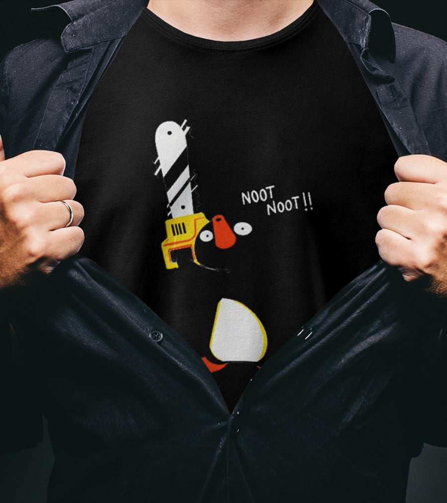 Pingu Chainsaw Noot Noot!! T-Shirt