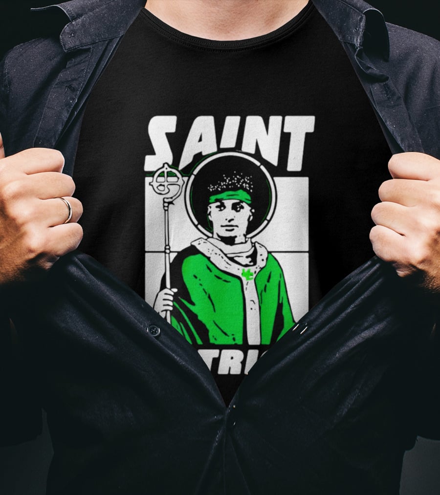 Saint Patrick Mahomes Kansas City Chiefs Iconic Green Halo And Staff T-Shirt
