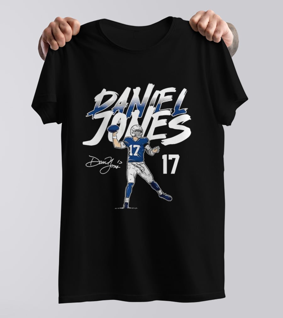Daniel Jones 17 Football Quarterback Pose Indiana T-Shirt