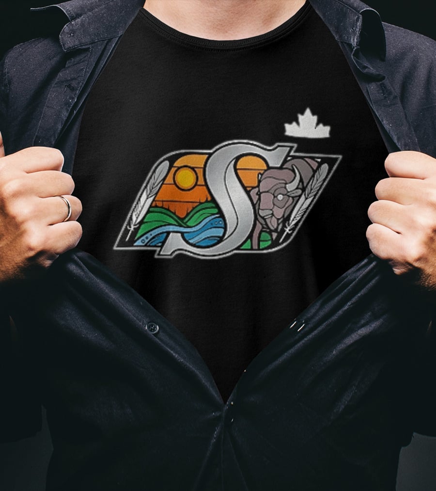 Saskatchewan Roughriders 2025 Indigenous Heritage Special Buffalo Sunrise Feather River T-Shirt