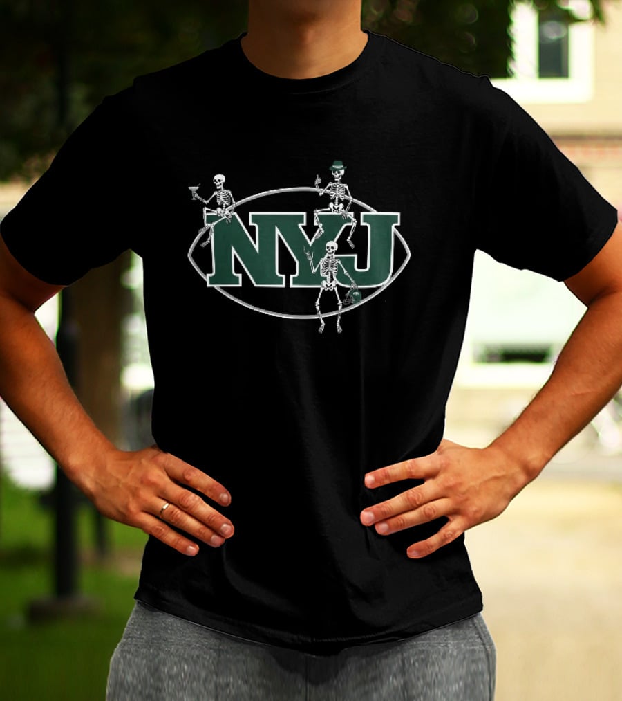 New York Jets Three Skeletons NYJ Drinking Smoking Green Helmet T-Shirt