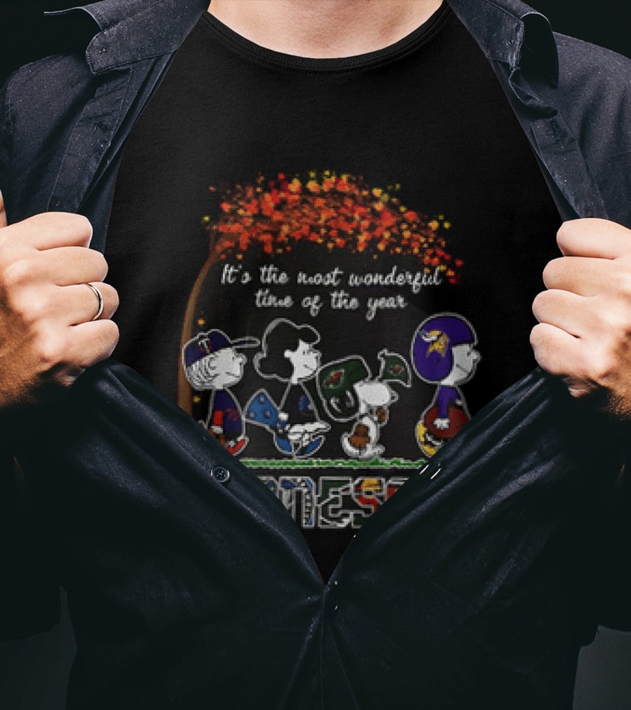 It's The Most Wonderful Time Of The Year Peanuts Minnesota Football Fans T-Shirt