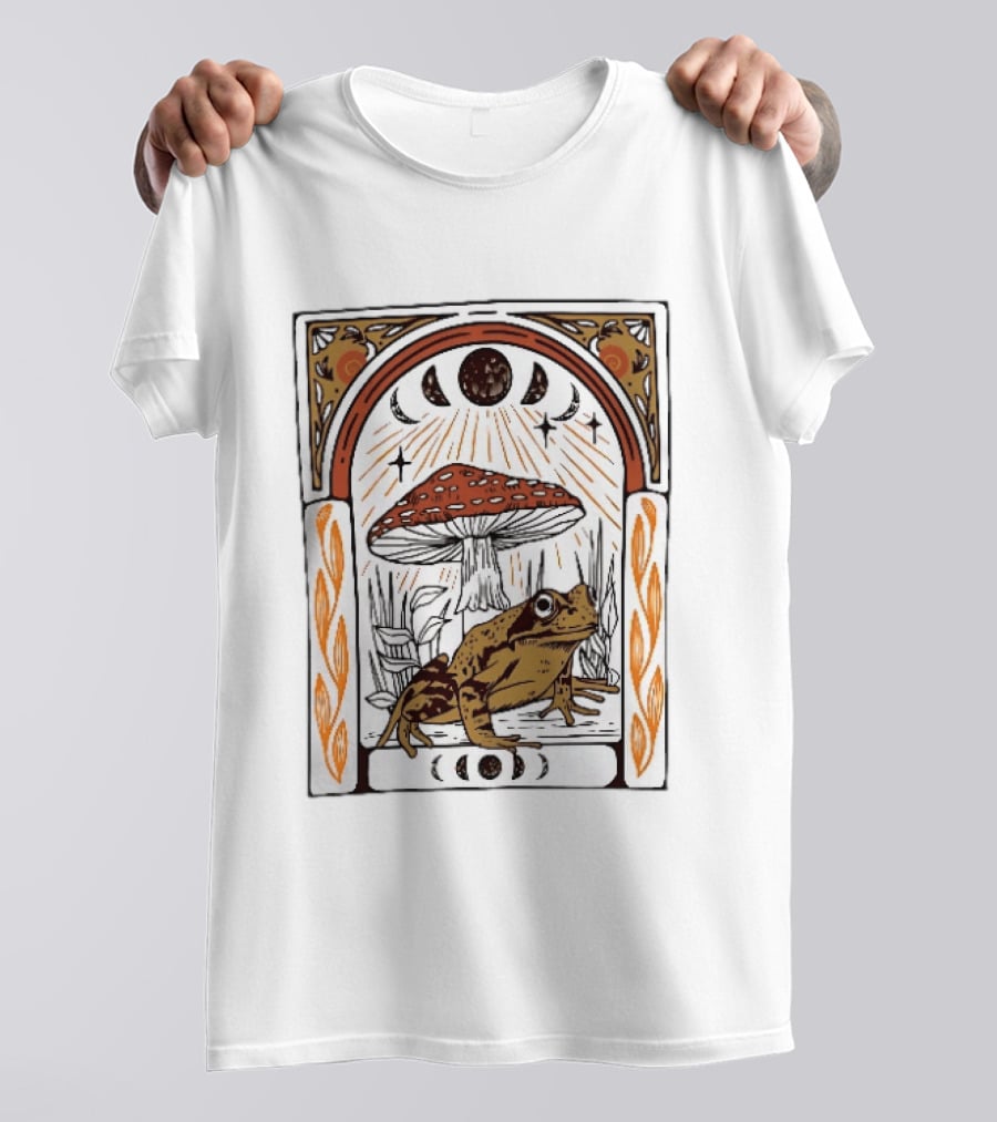Toad With Amanita Mushroom And Celestial Moon Phases Tarot Aesthetic T-Shirt