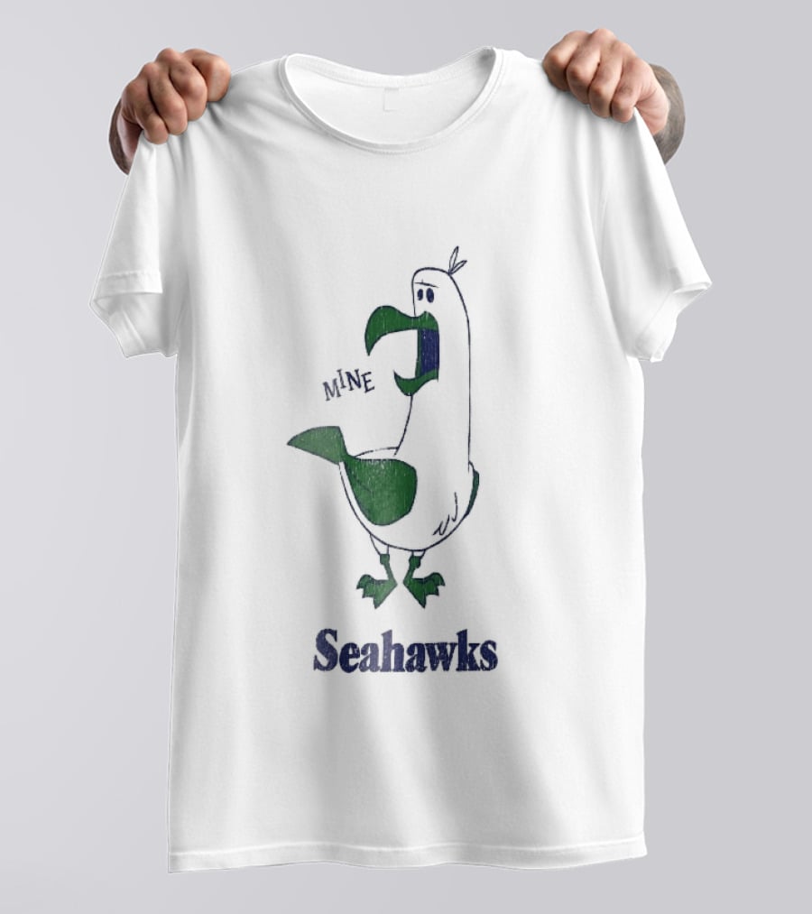 Seattle Seahawks Mine Seagull Screaming Distressed Cartoon T-Shirt