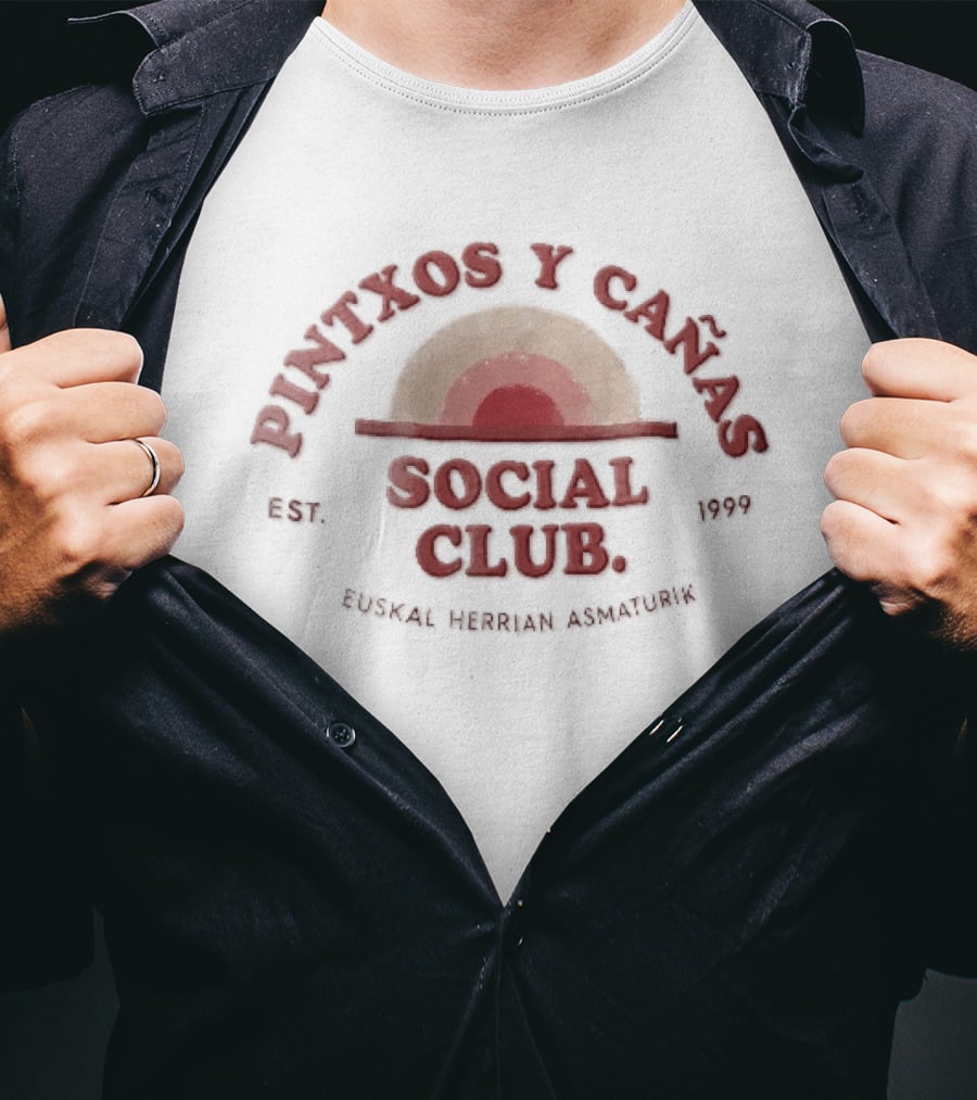 Pintxos Y Canas Social Club Est 1999 Euskal Herrian Asmaturik Sunrise Concentric Arches T-Shirt