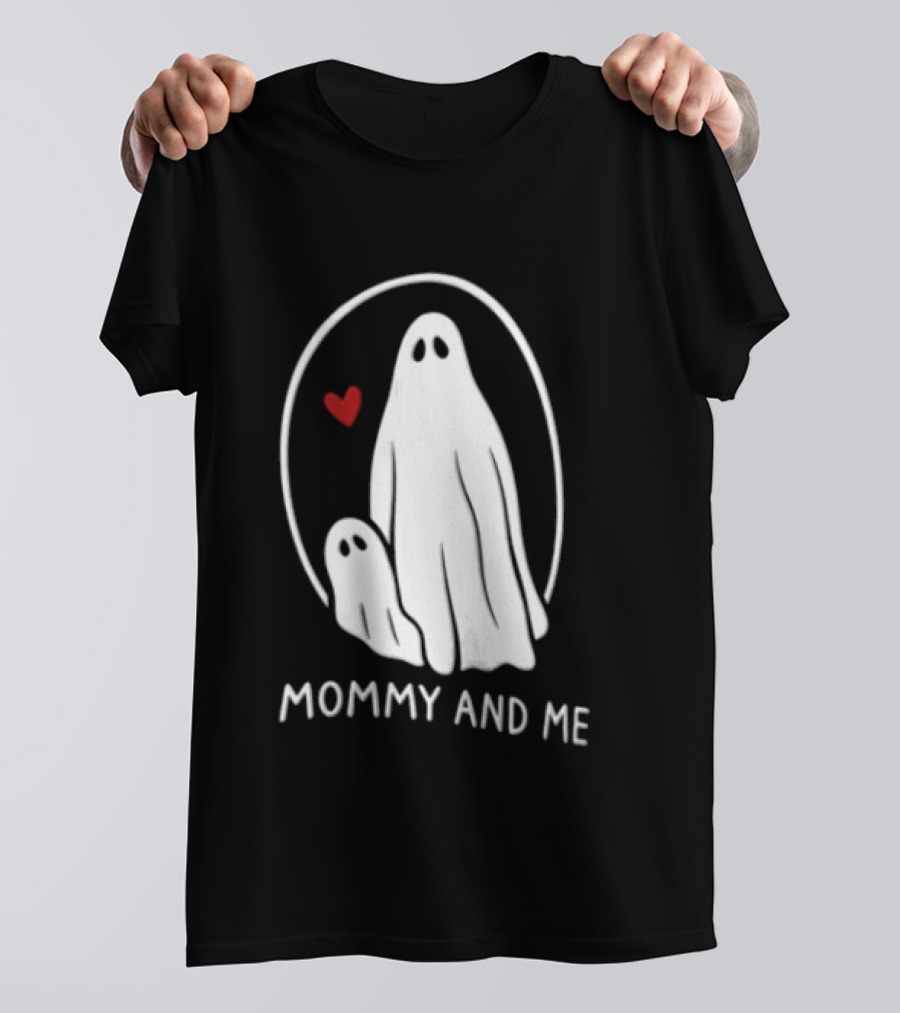 Mommy And Me Ghosts Heart Halloween Matching T-Shirt