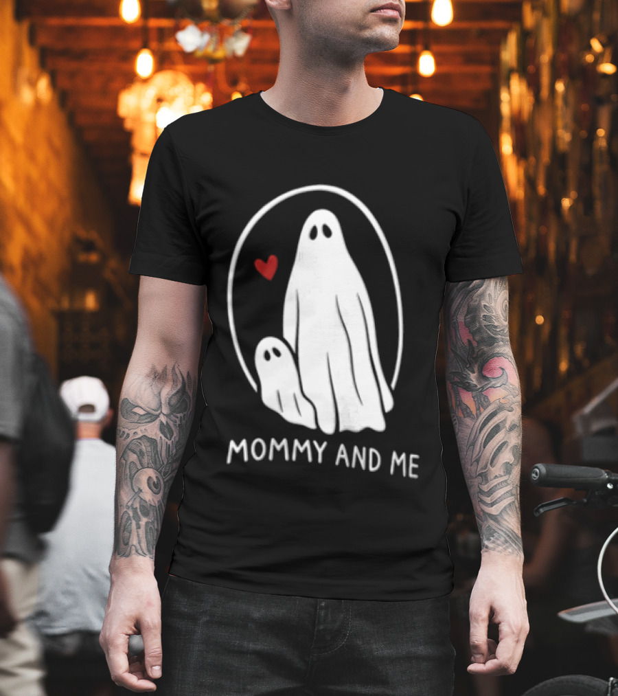 Mommy And Me Ghosts Heart Halloween Matching T-Shirt