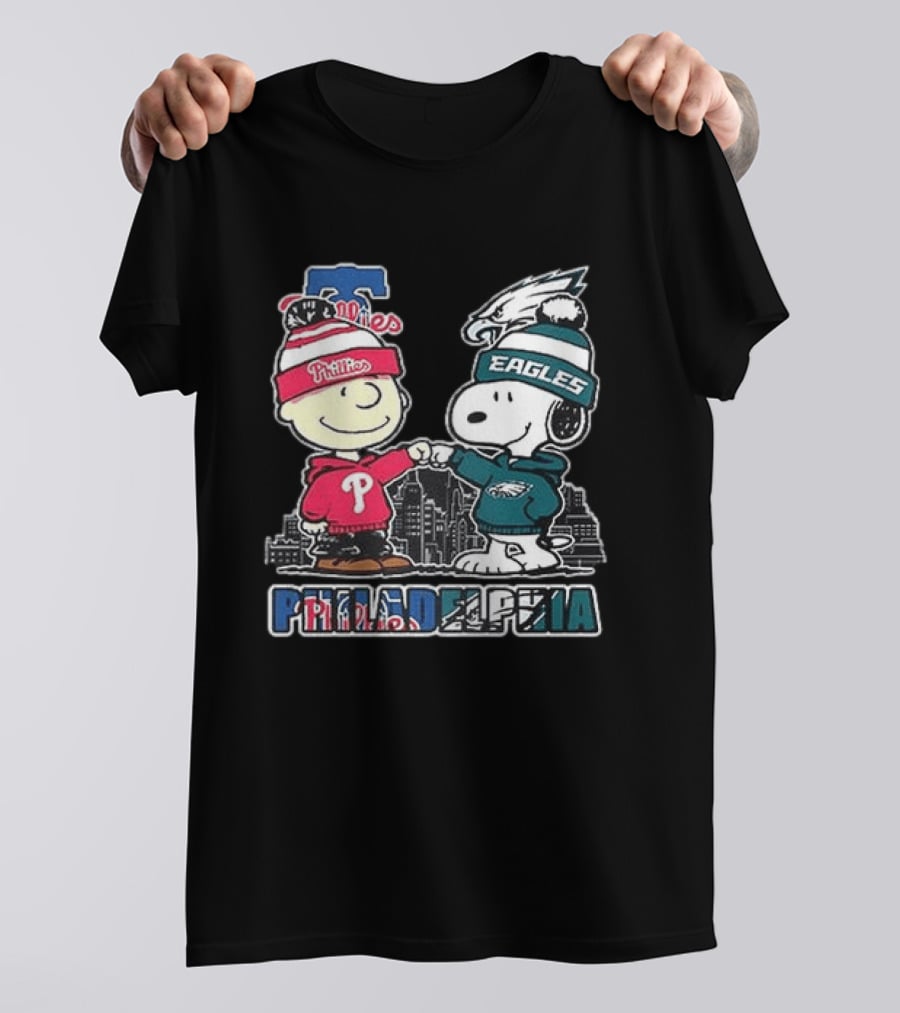 Phillies Eagles Fans Snoopy Philadelphia Collaboration T-Shirt
