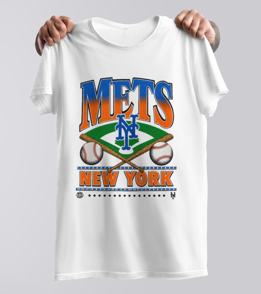 Mets New York Baseball NYC Team Two Bats Two Baseballs Crossed Bat T-Shirt