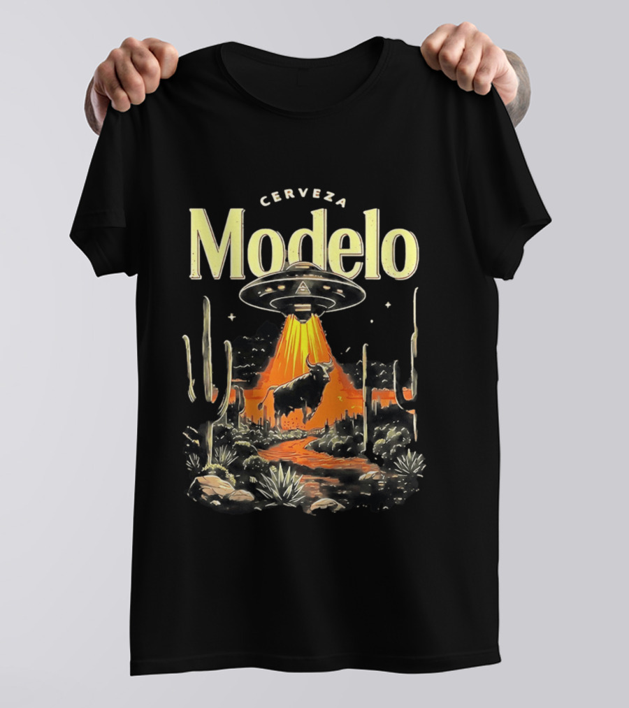 Cerveza Modelo UFO Abduction With Cow And Desert Cactus Scene T-Shirt