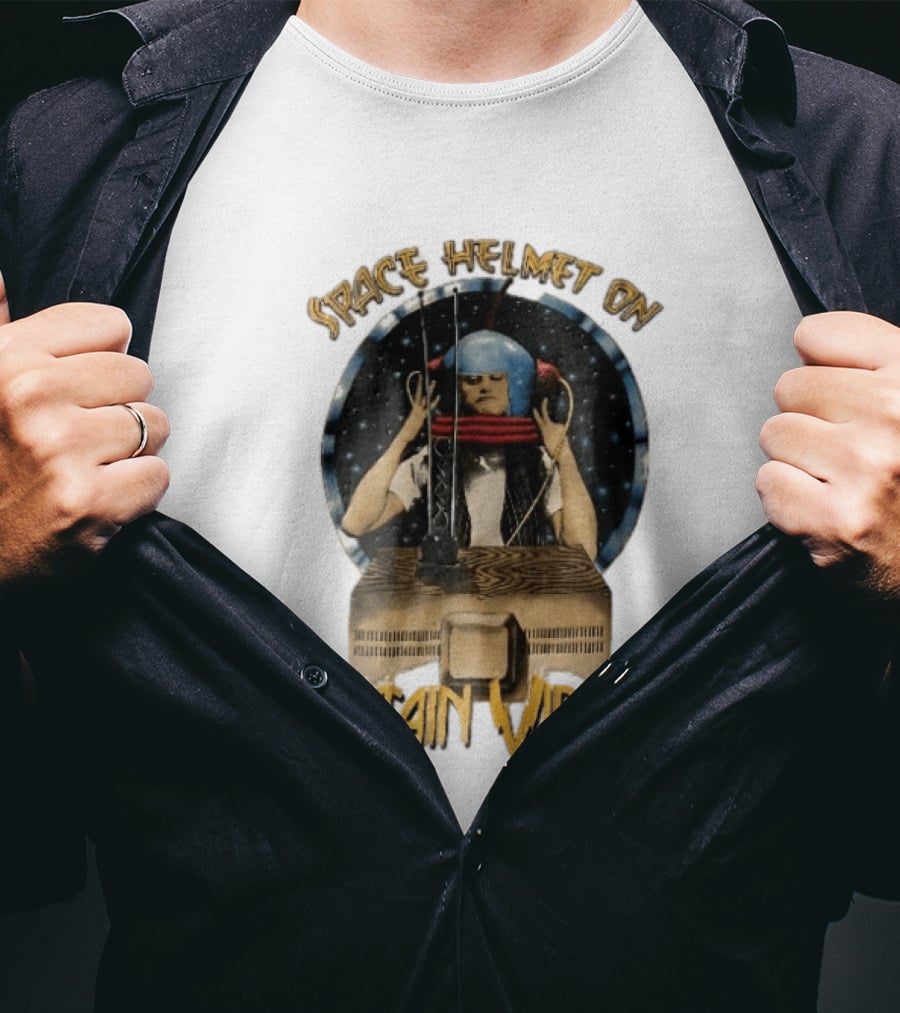 Space Helmet On Captain Video Retro Sci Fi Adventure T-Shirt