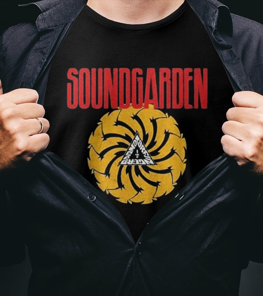 Ben Stiller Focker In Law Greg Focker Soundgarden Spiral Triangular T-Shirt