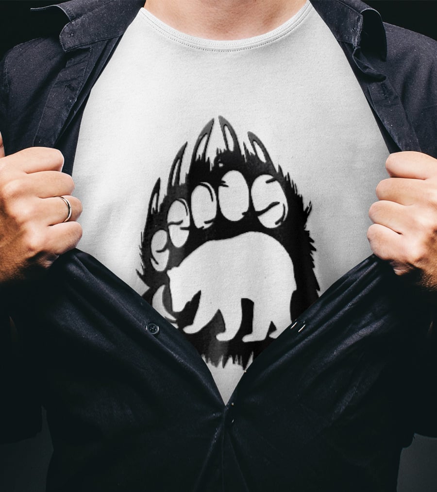 Black Sharp Clawed Grizzly Bear Paw Walking Silhouette Animal Print T-Shirt