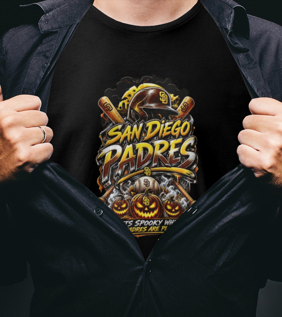 San Diego Padres It Gets Spooky When The Padres Are Playing Halloween Baseball Pumpkins Bats T-Shirt