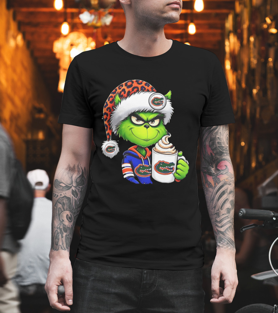 Holiday 2026 Grinch In Florida Gators With Festive And Santa Hat T-Shirt