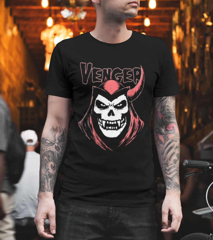 Venger Distressed Red Hooded Skull Face One Horned Demon T-Shirt