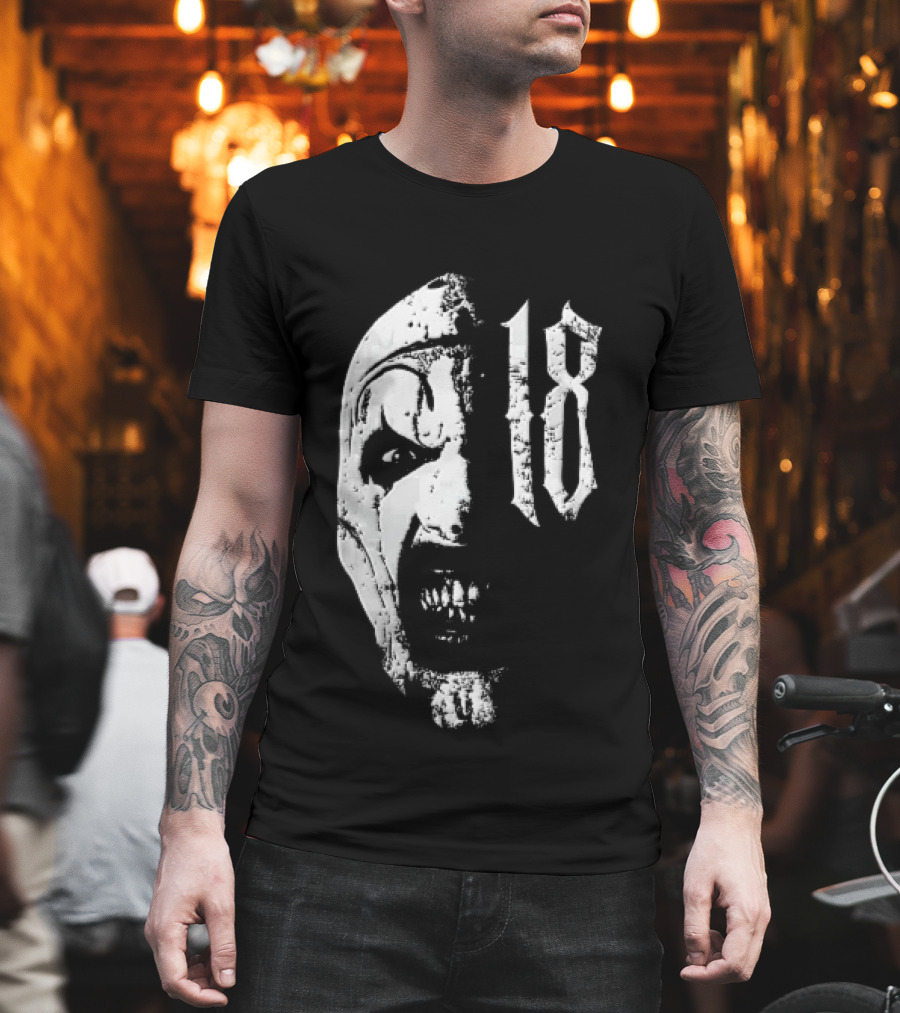 18 Terrifier Clown Distressed Half Face Screaming T-Shirt