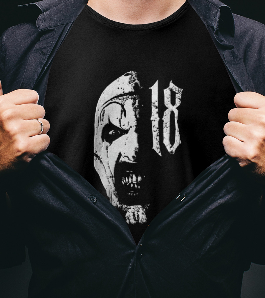 18 Terrifier Clown Distressed Half Face Screaming T-Shirt