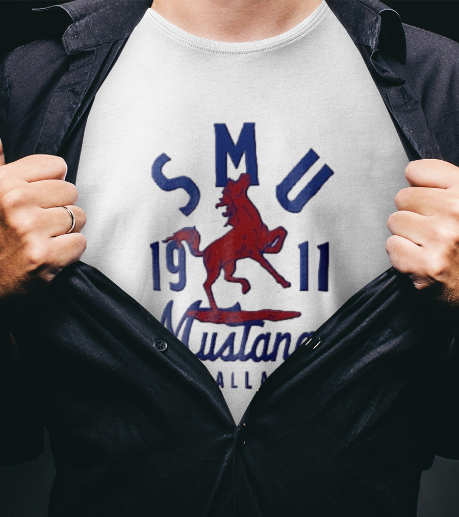 SMU Mustangs Dallas 1911 Red Rearing Horse T-Shirt