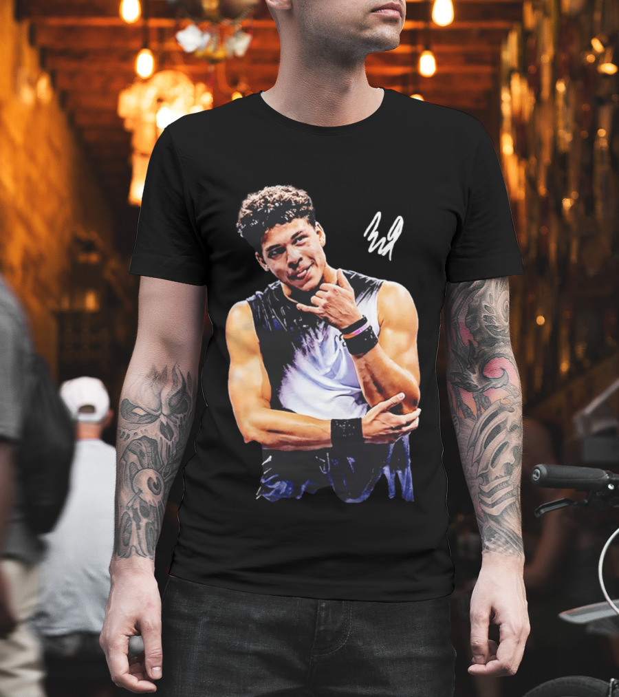 Ben Shelton Call Answered Tennis Gesture T-Shirt