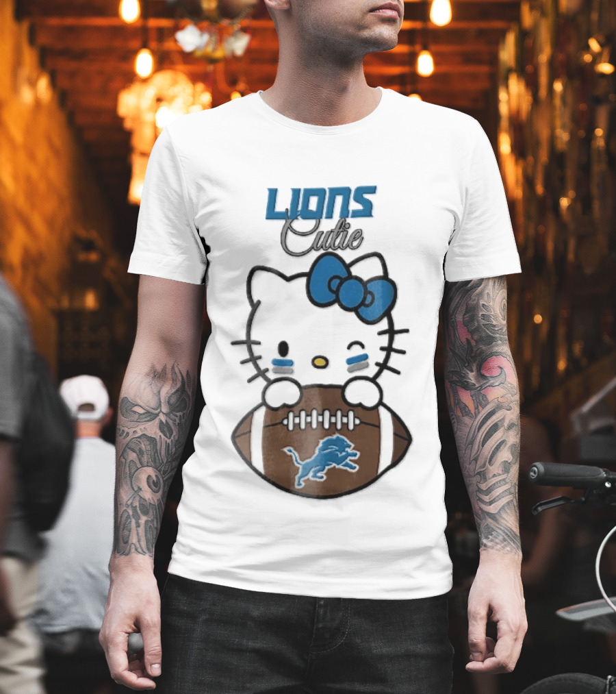 Detroit Lions Cute Cartoon Cat With Blue Bow Face Paint Football T-Shirt